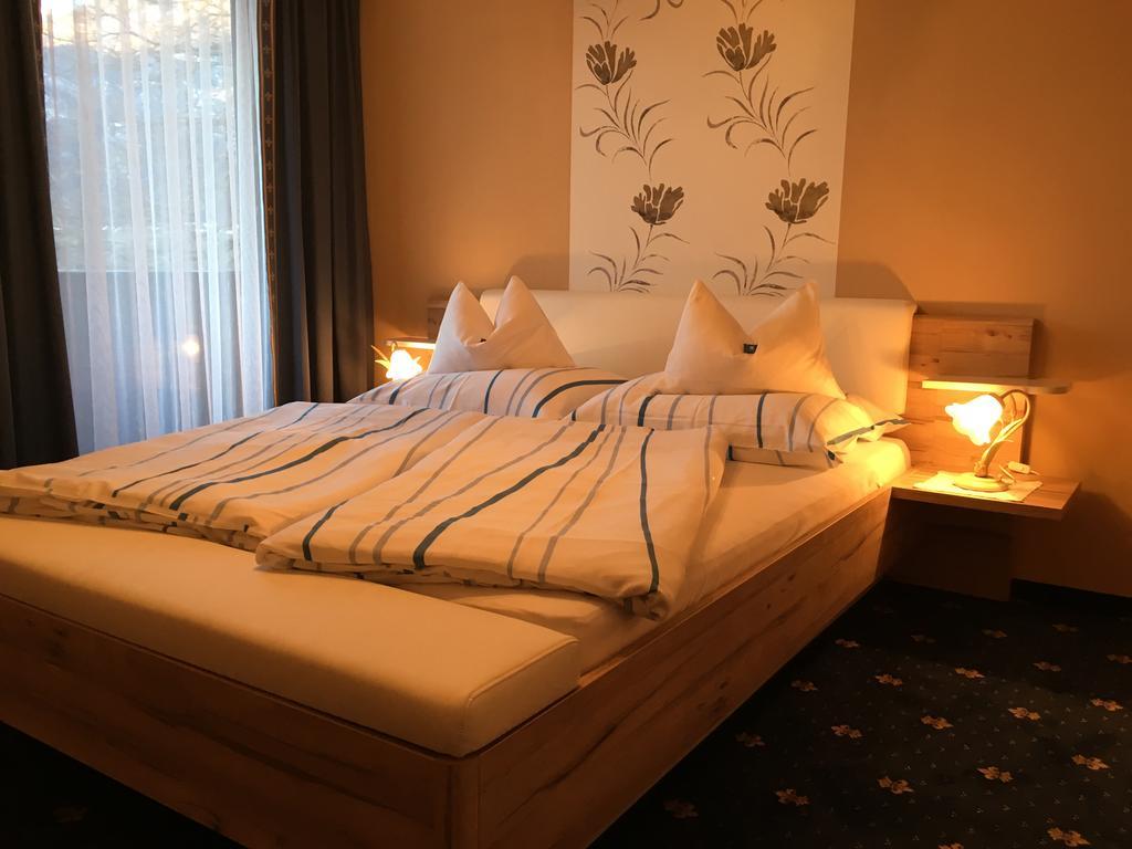 Gaestehaus Kloiberguetl Sankt Gilgen Kamer foto